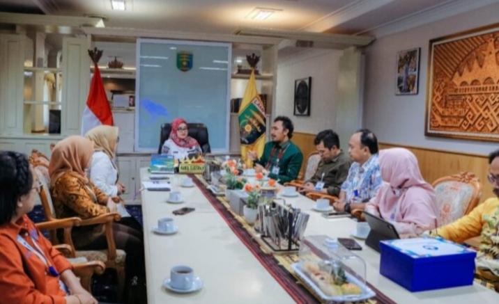 Menuju Indonesia Emas 2045, Wagub Lampung Ajak Semua Pihak Tingkatkan Profesionalisme Guru